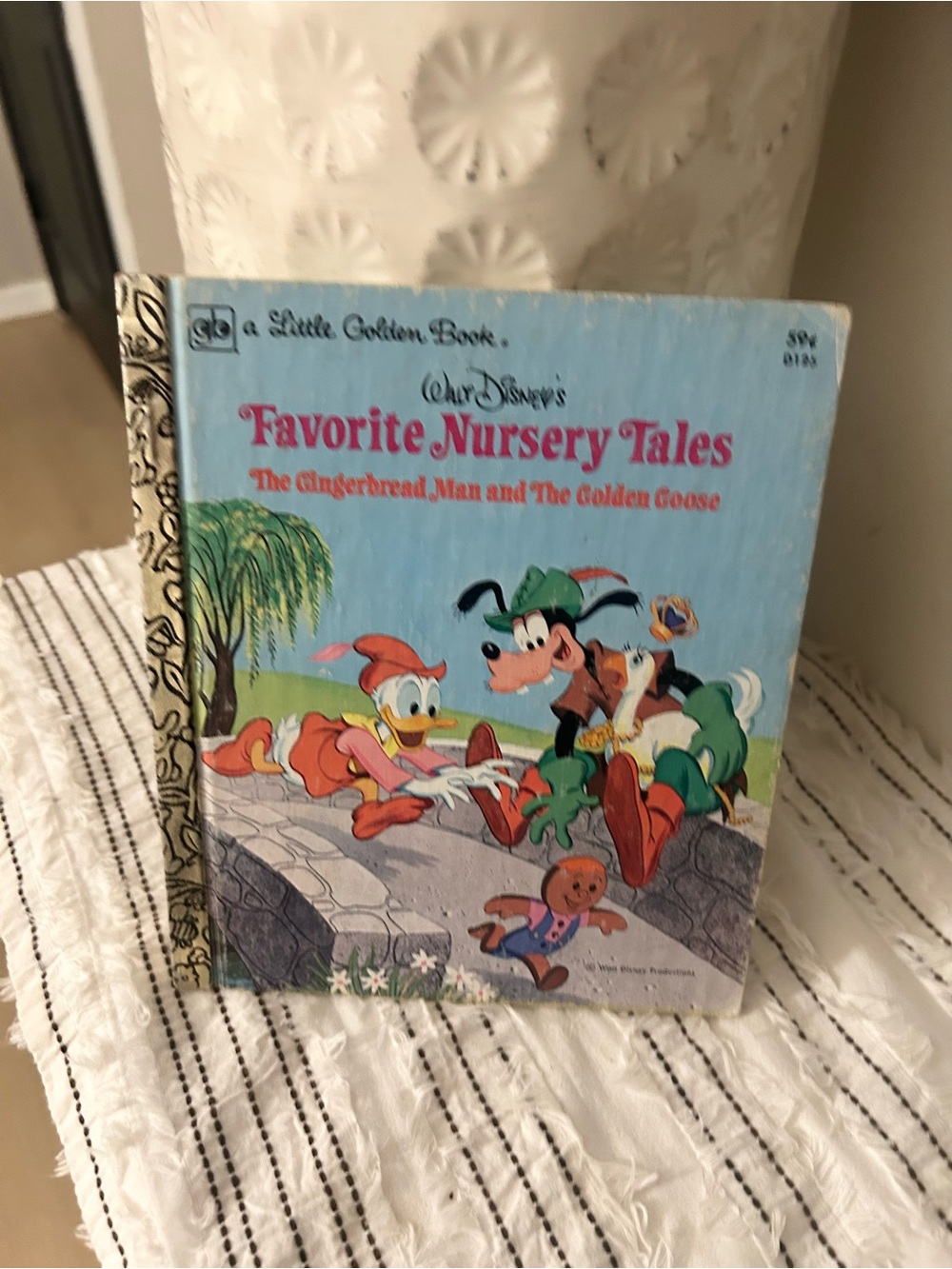 Vintage 1977 Walt Disney Favorite Nursery Tales Gingerbread Man Golden Goose